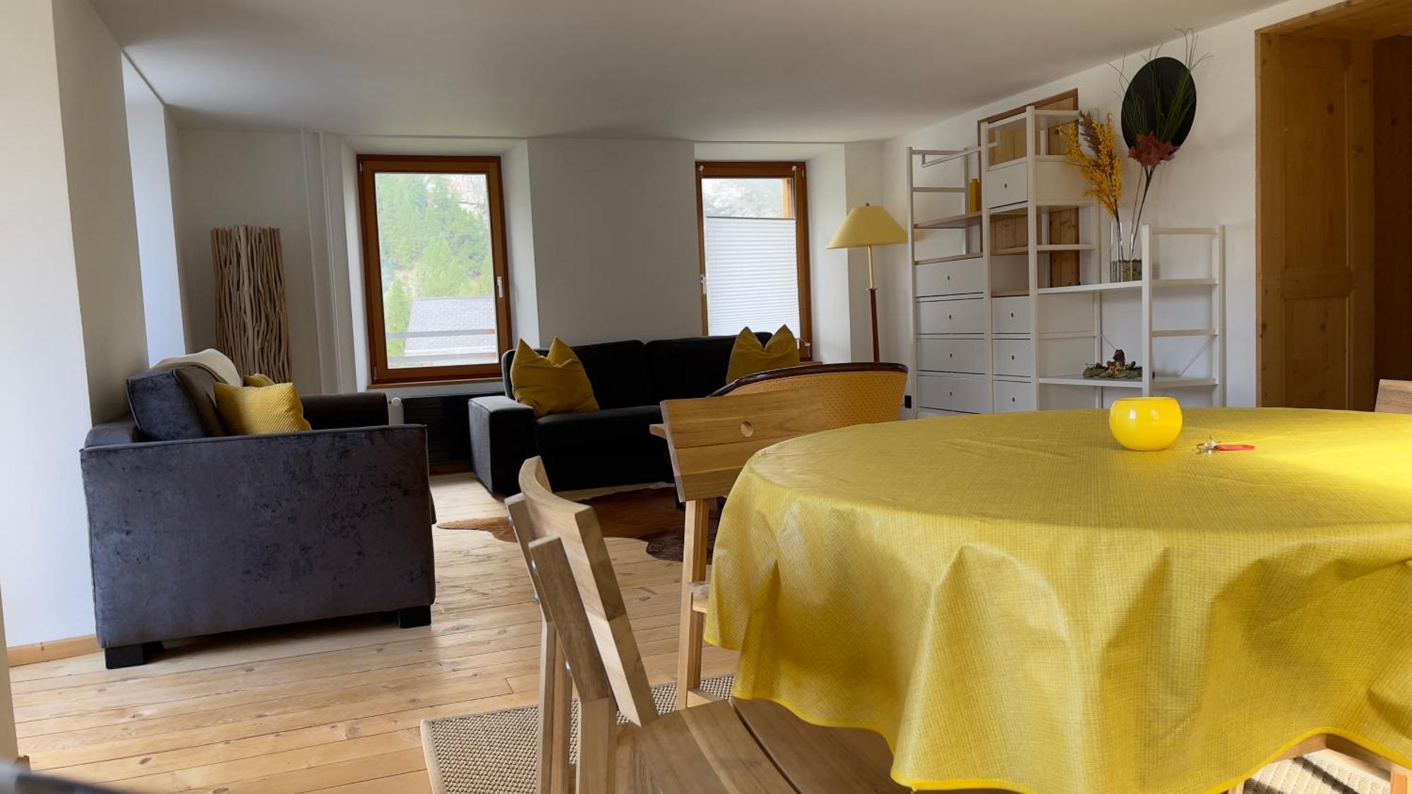 Ferienwohnungen Haus Alte Baeckerei Randa Exterior foto